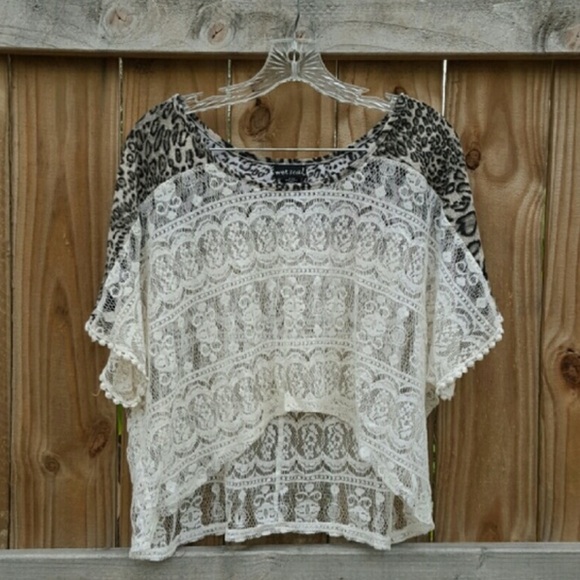 👄Wet seal crochet high low top👄 - Picture 3 of 5